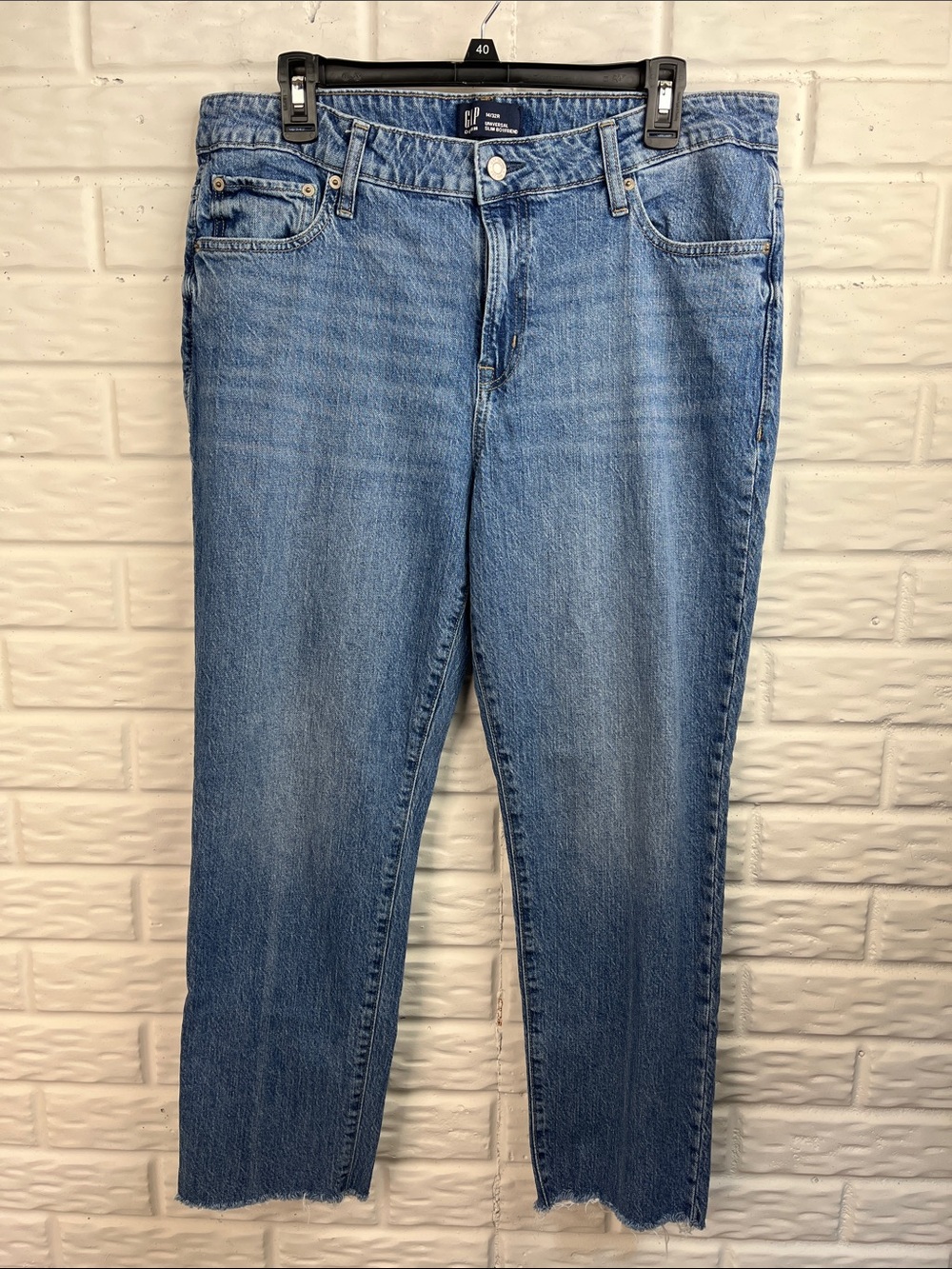 GAP DENIM UNIVERSAL SLIM BOYFRIEND RAW HEM COTTON JEANS SZ 14/32R 26 inseam